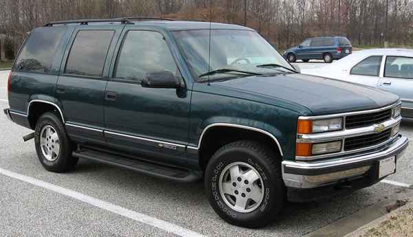 Como instalar um distribuidor Chevy Tahoe