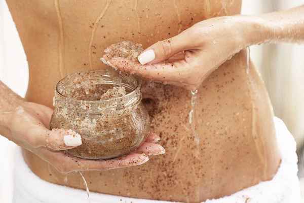 Cómo hacer tu propio exfoliante de azúcar