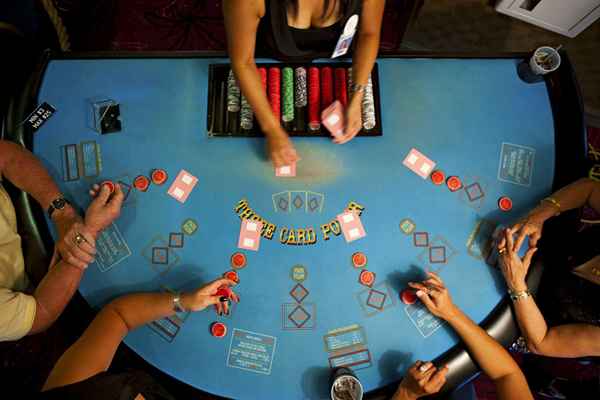 Come giocare a poker in un casinò