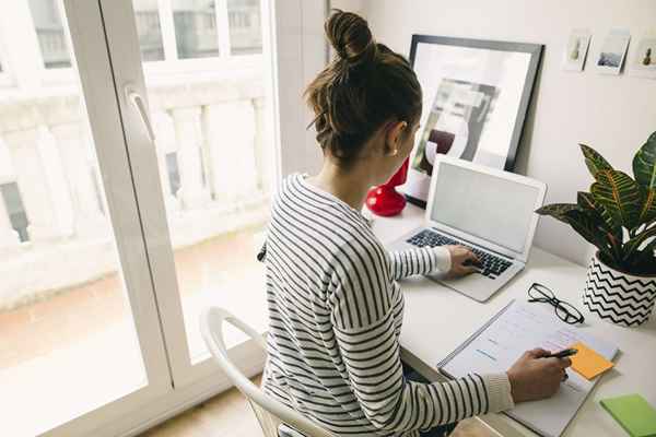 Cómo escribir un plan de negocios en el hogar