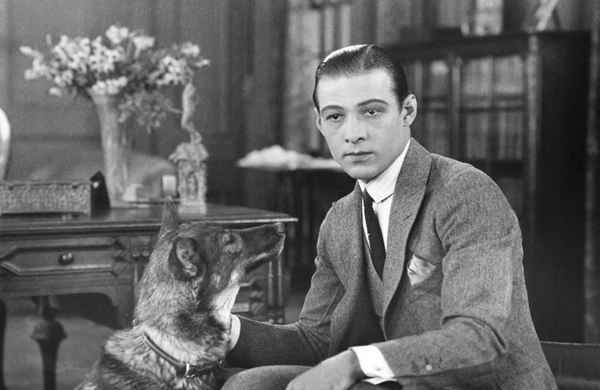 Rudolph Valentino emblématique Latin Lover est devenu militant hollywoodien