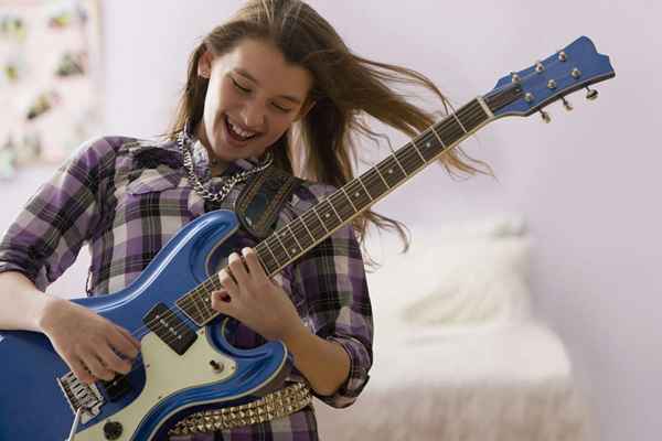 Les meilleures premières chansons à apprendre sur la guitare électrique