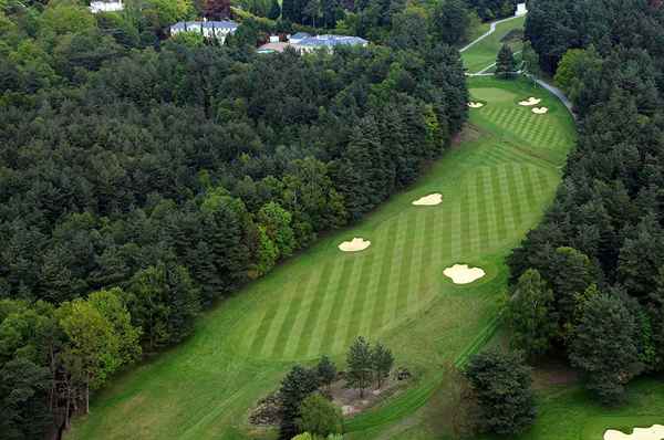 Quel est le fairway sur un trou de golf?