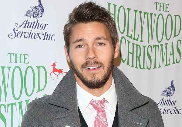 25 faktów o Scott Clifton