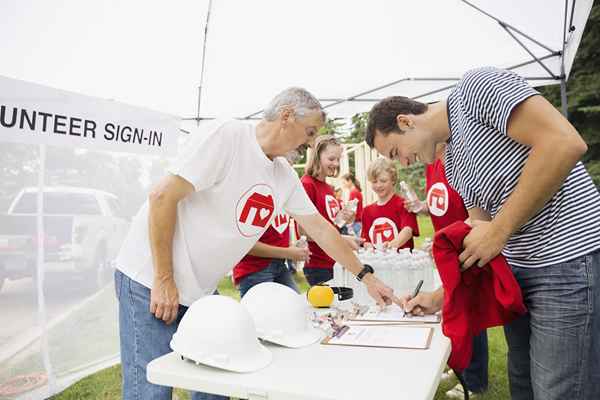 3 maneiras de recrutar voluntários para sua organização sem fins lucrativos