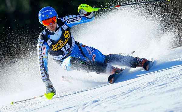 Una guía del usuario para el deporte de las carreras de esquí alpine