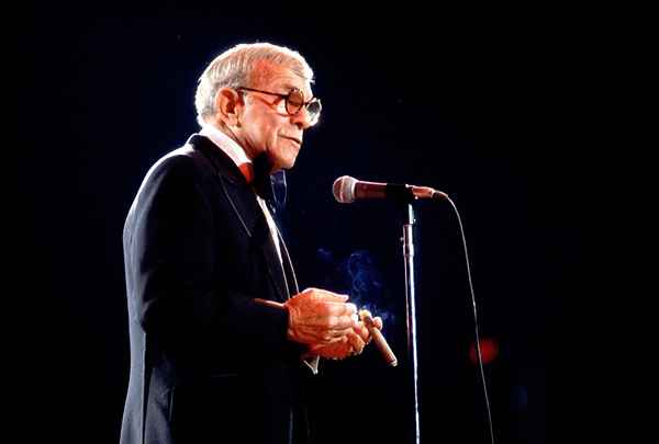 Biografia de George Burns