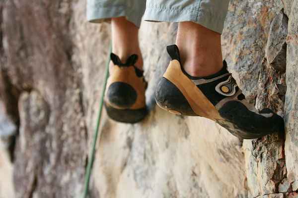 Design delle scarpe da arrampicata e dura