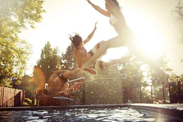 Instruções para preparar a bomba de filtro de água da piscina