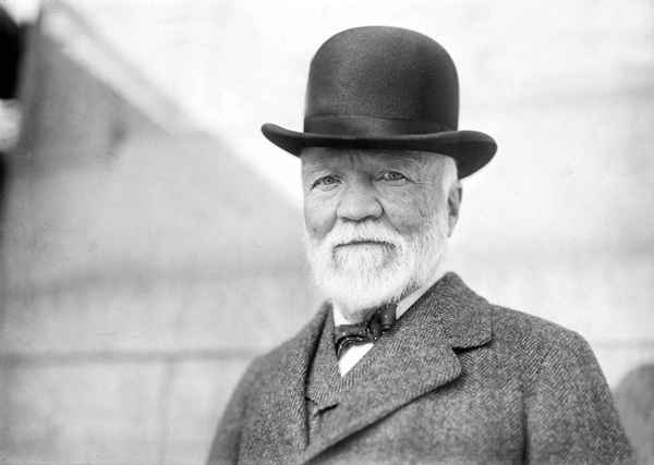 Donald Trump e Andrew Carnegie cita sulla leadership