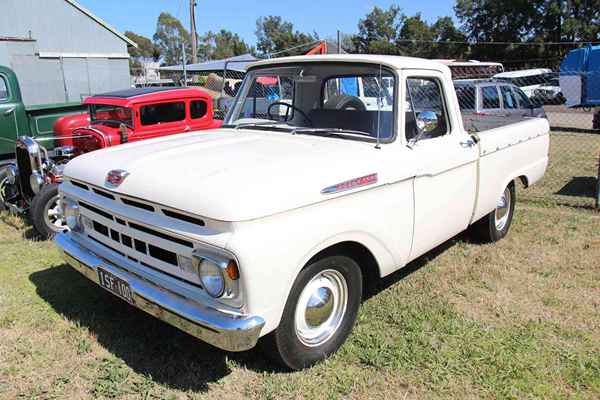 Caminhões de coleta da série Ford F, 1961-1966