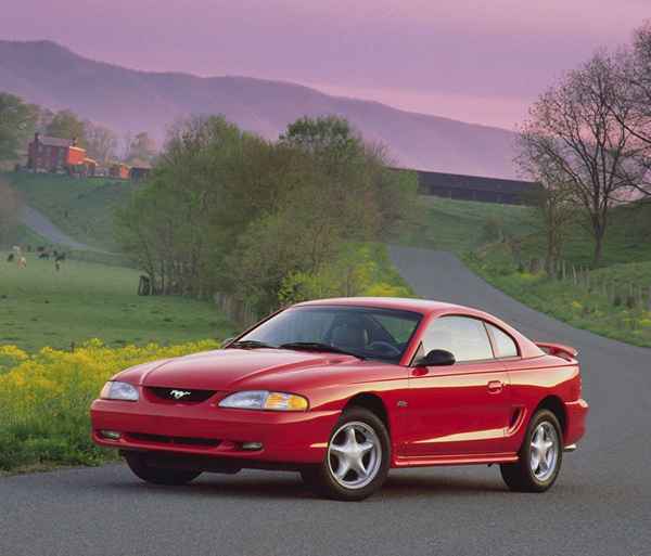 Mustang di quarta generazione (1994-2004)