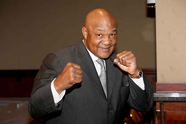 Il record di carriera di combattimento di George Foreman