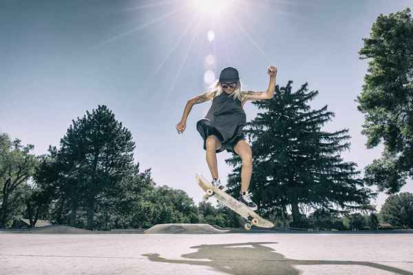 Wie man Ollie auf einem Skateboard