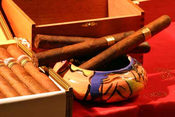 Cómo sazonar un nuevo humidor