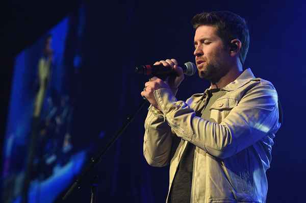 Biografia e discografia de Josh Turner