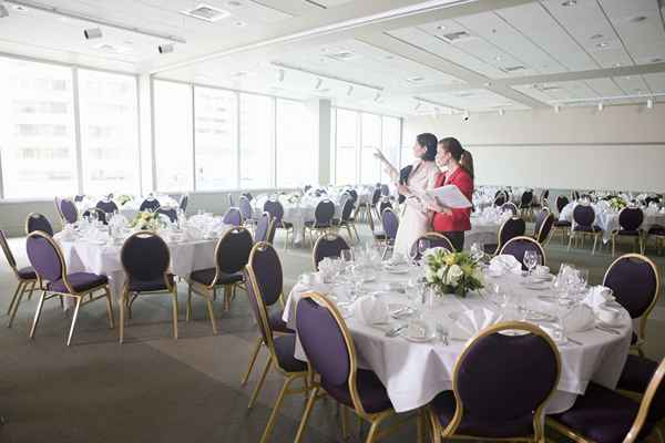 Aprenda a comenzar un negocio de planificación de bodas