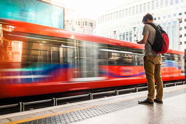 Polícia de Ferrovia e Informações de Trabalho de Agente Especial