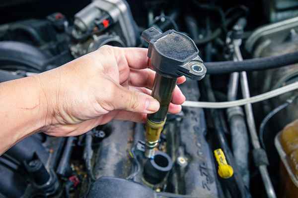 Prueba de una bobina de encendido en un automóvil