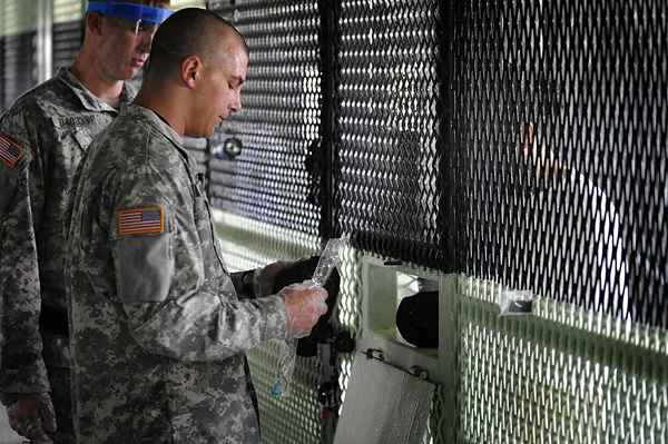 Les devoirs de u.S. Assistant d'aumônier de l'Air Force 5R0X1