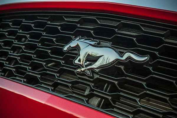 L'histoire derrière la façon dont la Ford Mustang a été nommée