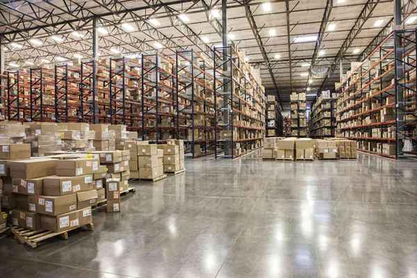 Warehouse Logistics Cross-Docking