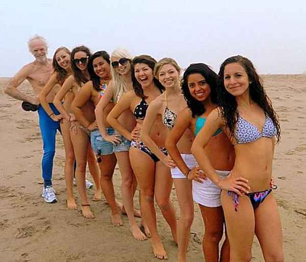 20 sehr lustige Strandphotobombs