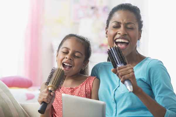 7 Tipps, um Kindern das Singen beizubringen