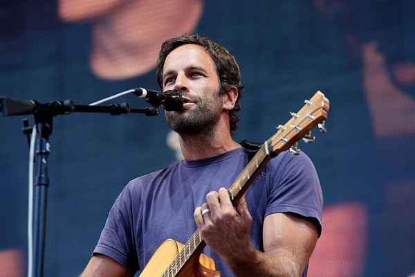 Biografia de Jack Johnson, cantor e compositor e produtor