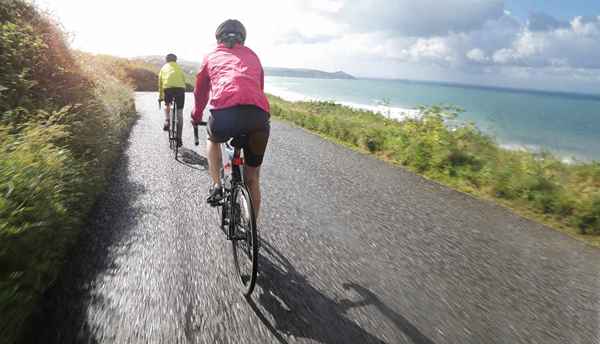 Cómo evitar el roce y la erupción causadas por los pantalones cortos de su bicicleta