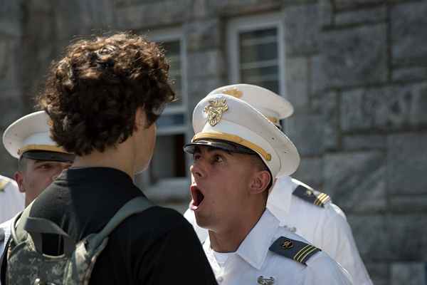 Come diventare un sergente di esercizio dell'esercito