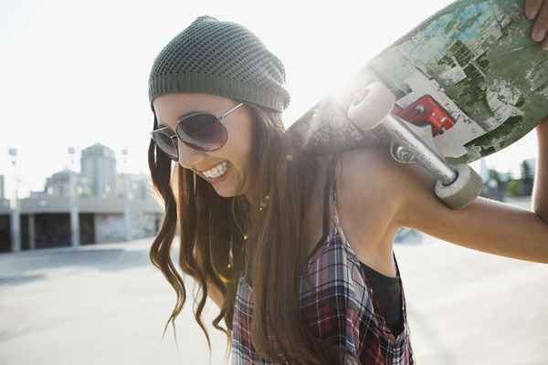 Cómo construir una rampa para patinetas de skateboard