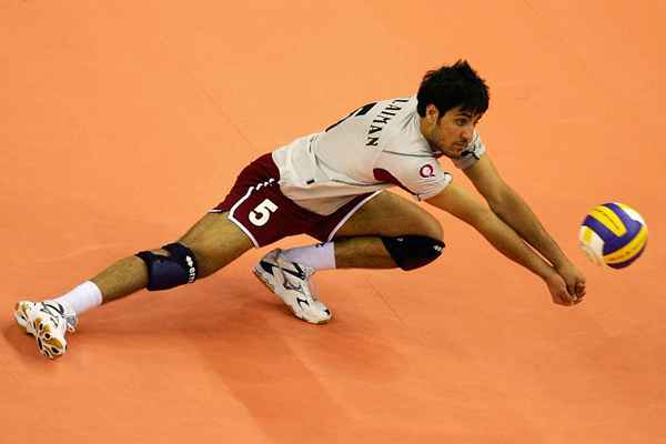 Come fare uno scavo di pallavolo