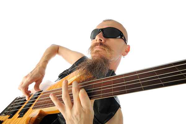 Wie man Hammer-Ons am Bass spielt