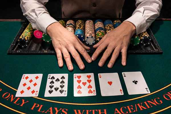 Comment jouer au jeu de table de poker bonus de Hold'em Texas