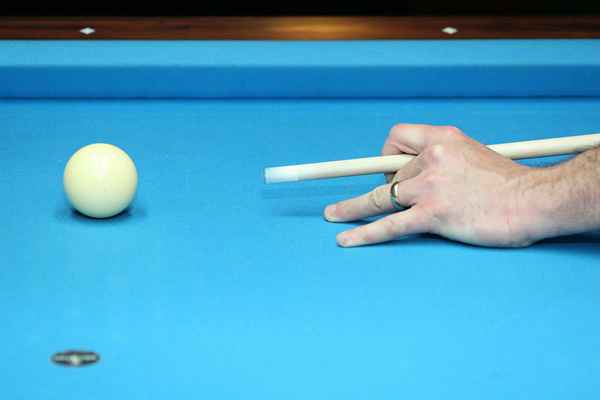 So runden Sie den Tipp Ihres Billard -Cues um