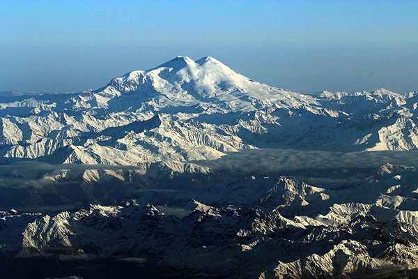 MOUNT ELBRUS - La montaña más alta de Rusia