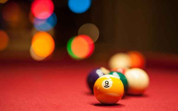 Bewegt sich für eine verbesserte 9-Ball-Pause