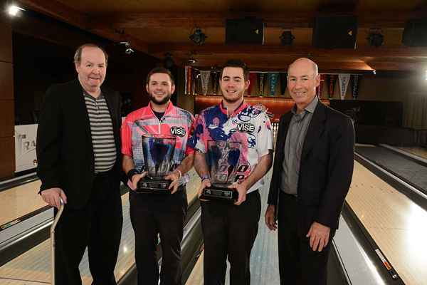 Scotch double dans le bowling