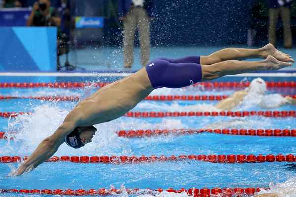 Le basi delle regole di nuoto olimpiche