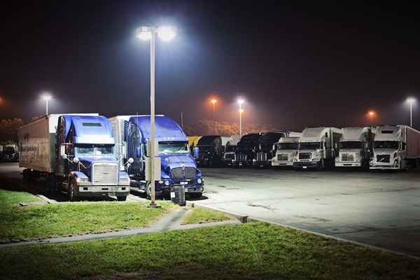 Le fantôme du camion s'arrête