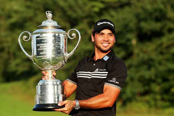 Die Wanamaker Trophy trifft den Preis der PGA Championship