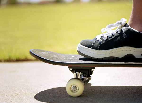 Quelle est la position maladroite dans le skateboard?