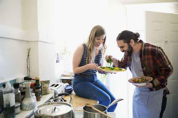 Cosa fare se il tuo coniuge non cucinerà di tanto in tanto