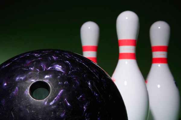 Quello che devi sapere prima di perforare una palla da bowling